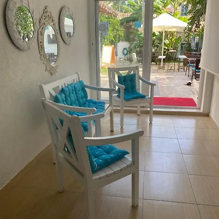 Mavi Butik Aparthotel Çeşme