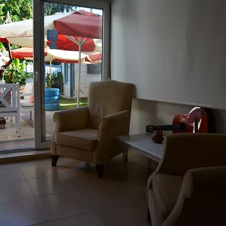 Mavi Butik 4* Çeşme