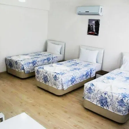 Mavi Butik Çeşme