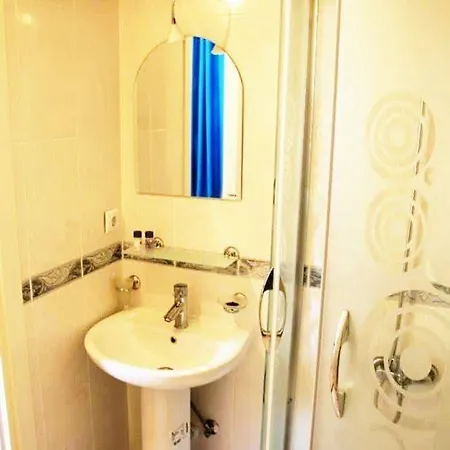 Mavi Butik 4*
