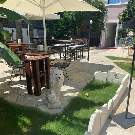 Mavi Butik 4* Çeşme