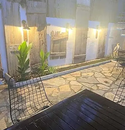 Apart Otel Mavi Butik Çeşme