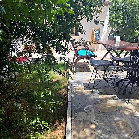 Apart Otel Mavi Butik Çeşme
