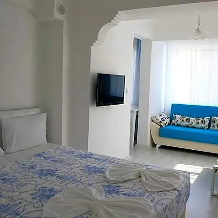 Apart Otel Mavi Butik Çeşme
