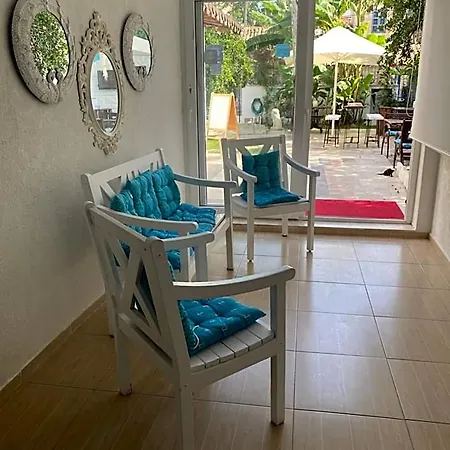 Mavi Butik 4*