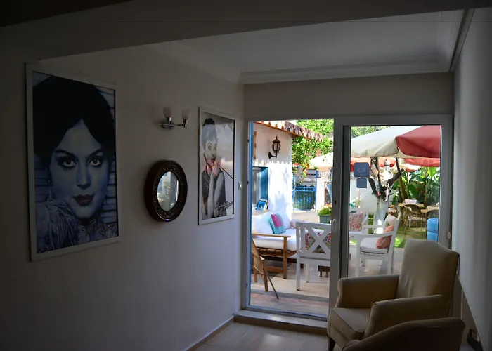 Mavi Butik 4* Çeşme